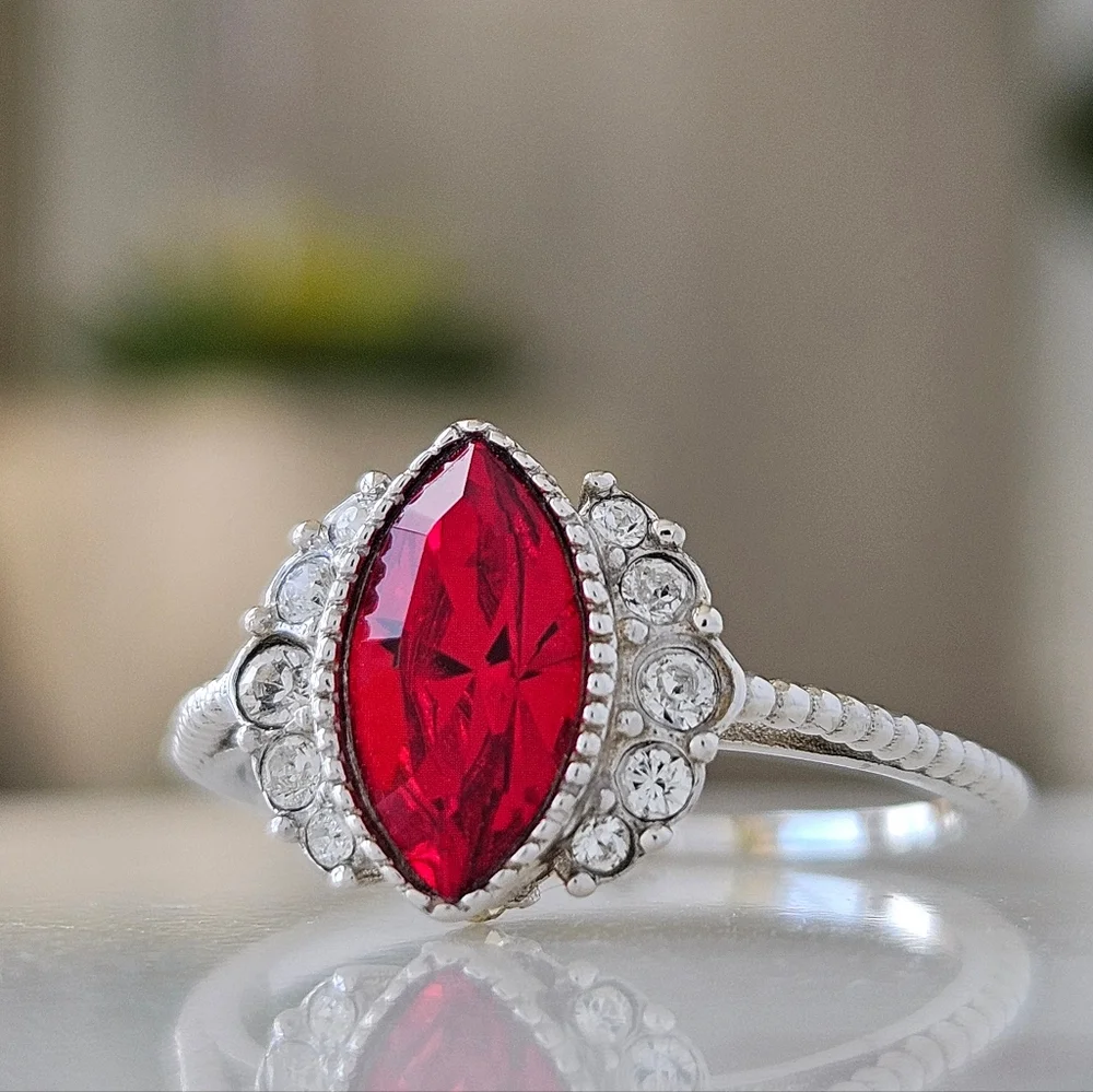 Marquise Red Swarovski Ring, 925 Sterling Silver Ruby Collection - Picture 3 of 5